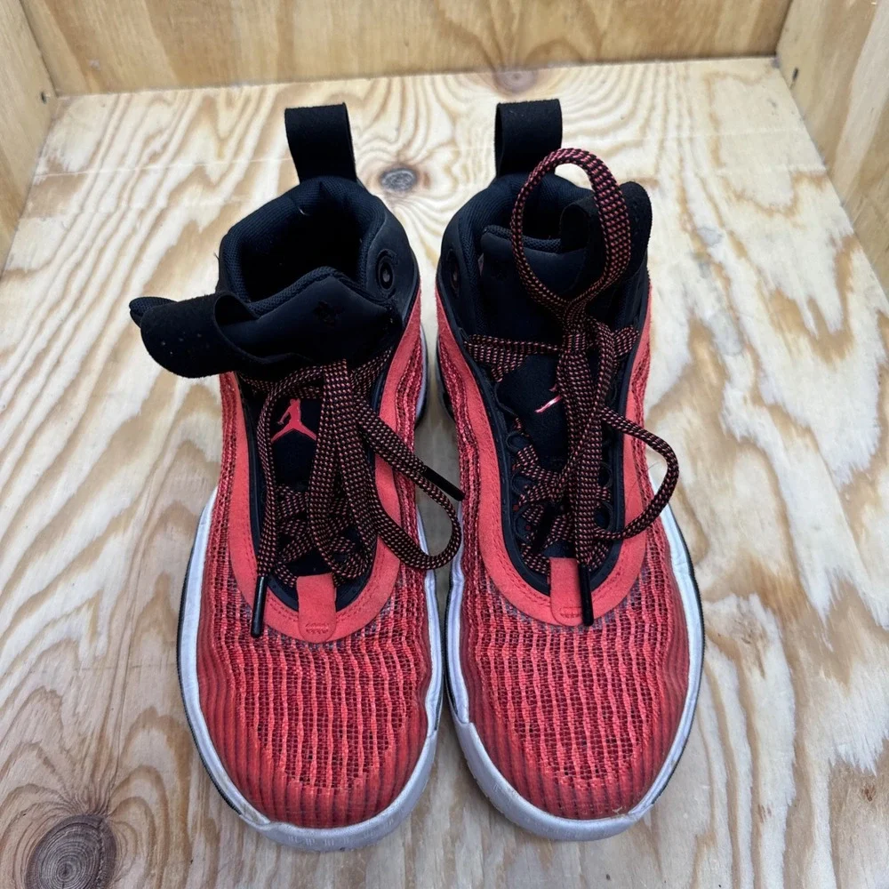 Nike pre owned